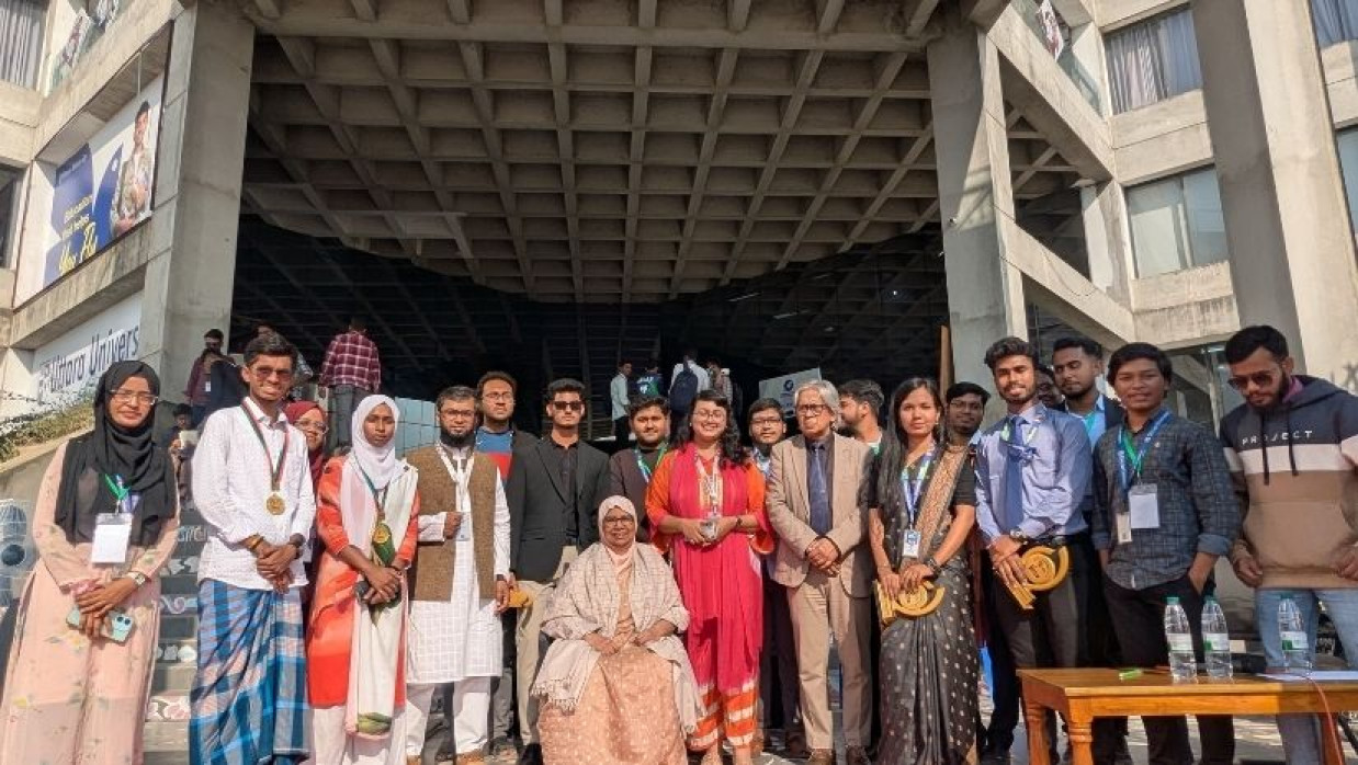 উত্তরা ইউনিভার্সিটিতে বিতর্ক প্রতিযোগিতা