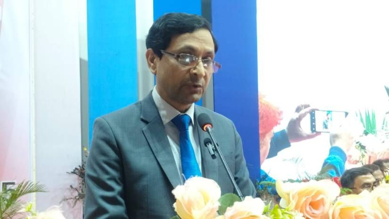 আইসিসিইআই ২০২৫-এর উদ্বোধনী অনুষ্ঠানে প্রধান অতিথির বক্তব্য দিচ্ছেন রুয়েট উপাচার্য