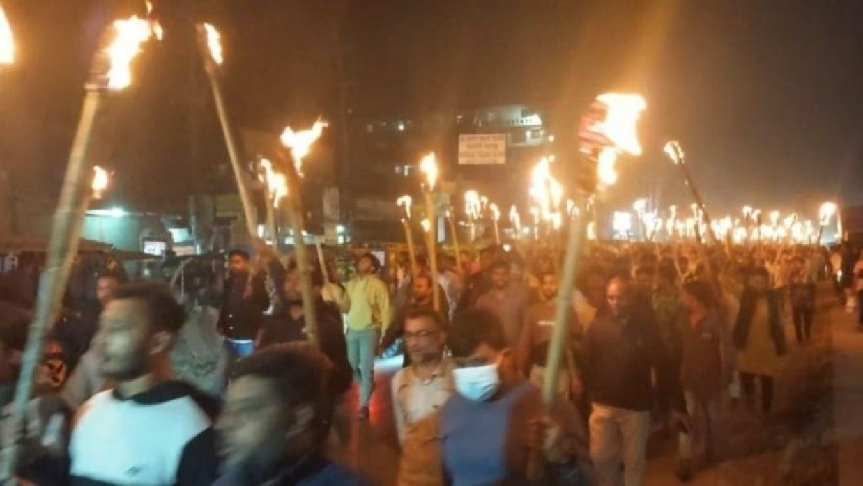 গাজীপুরের বাসন থানা বিএনপির মশাল মিছিল