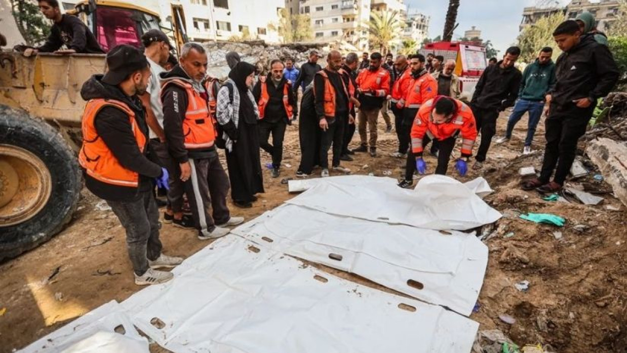 গাজায় একই পরিবারের ৩০ সদদ্যের লাশ