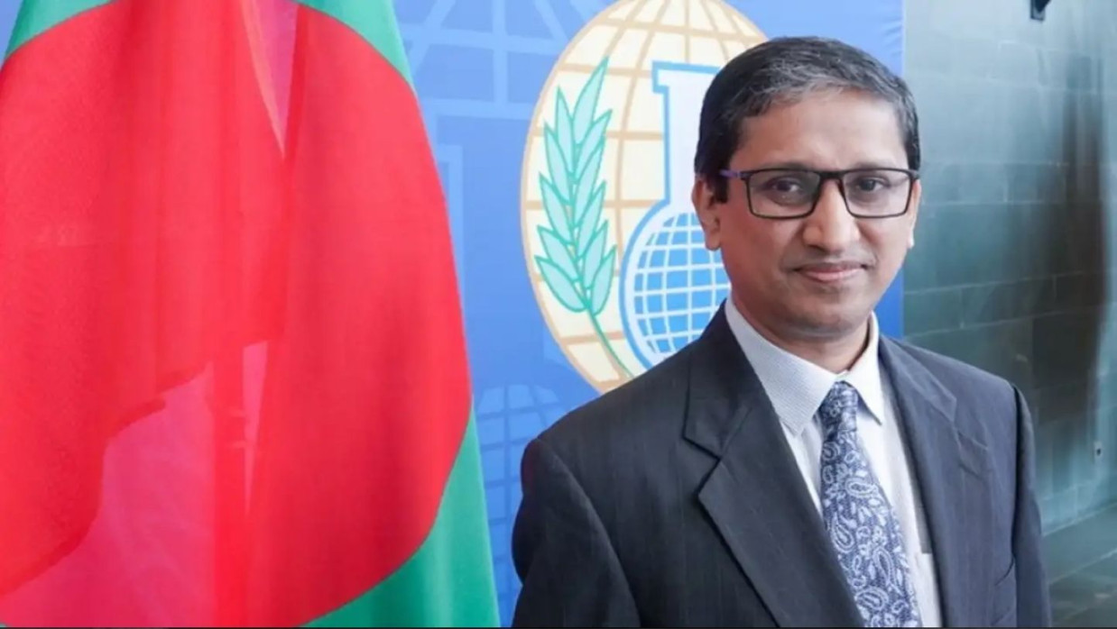 এম রিয়াজ হামিদুল্লাহ