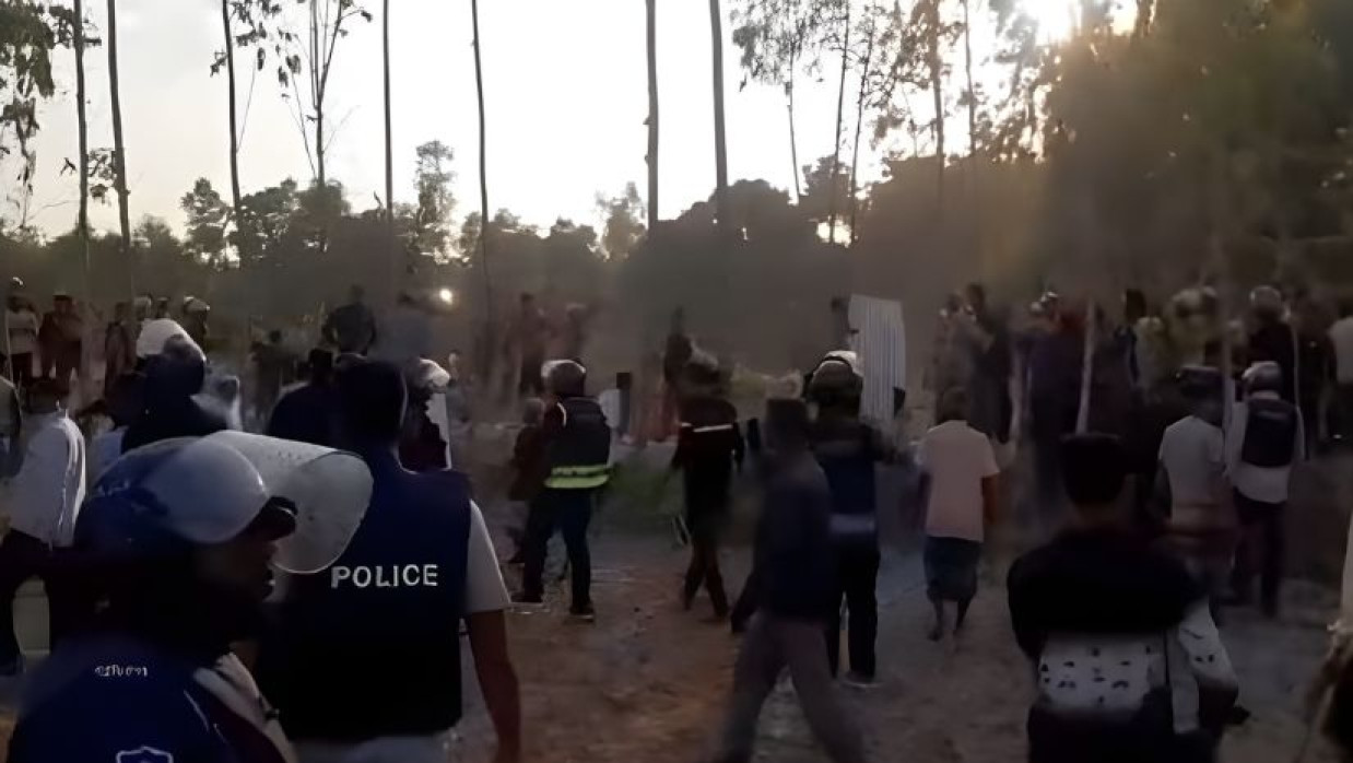 আধিপত্য বিস্তারকে কেন্দ্র করে দুইগ্রুপের মধ্যে সংঘর্ষ