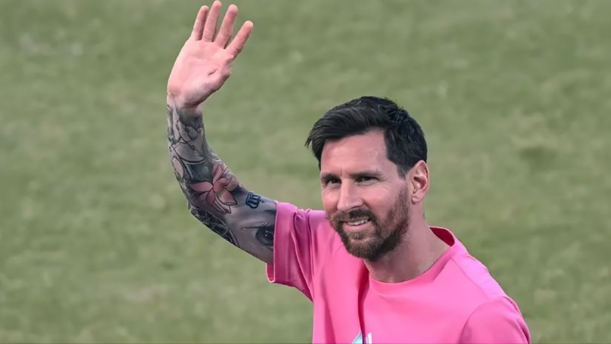 লিওনেল মেসি  