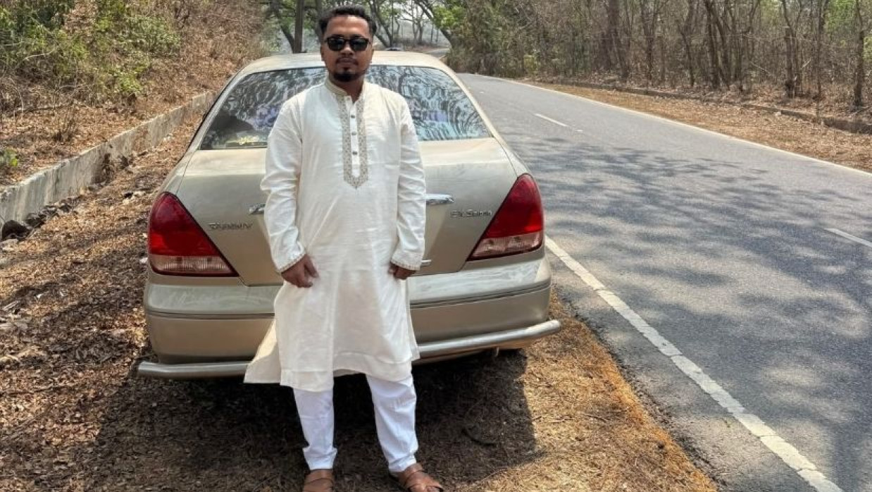 অফিস সহকারী আবদুল্লাহ আল মামুন