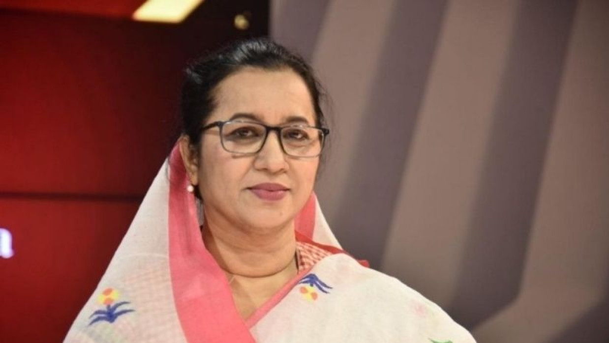 নিলুফার চৌধুরী মনি