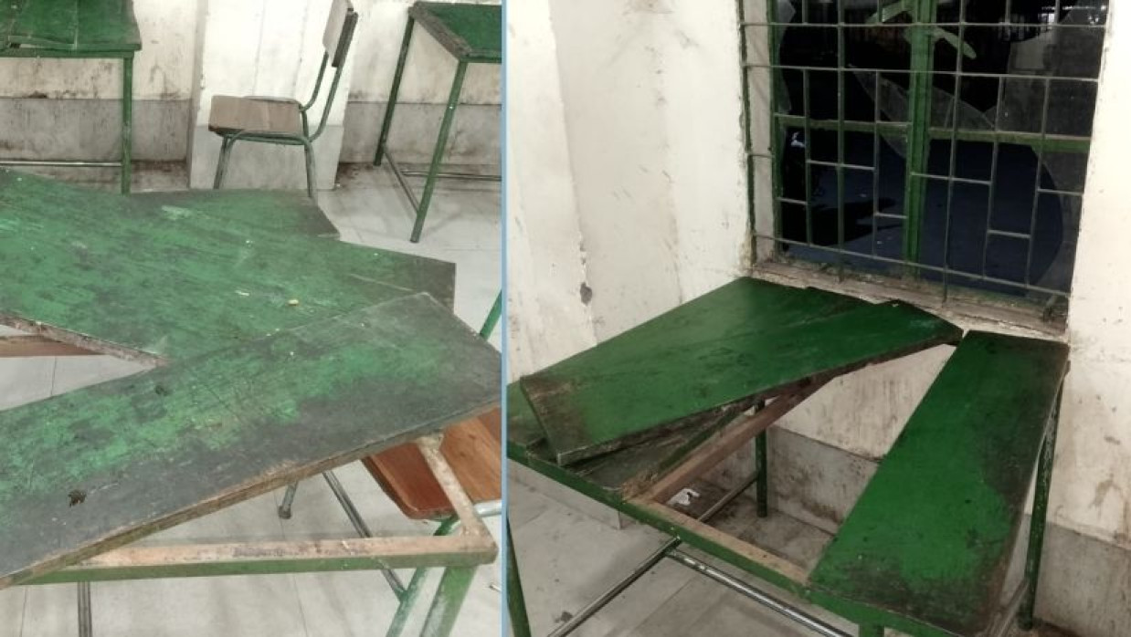 মধুর ক্যান্টিন ভাঙচুর