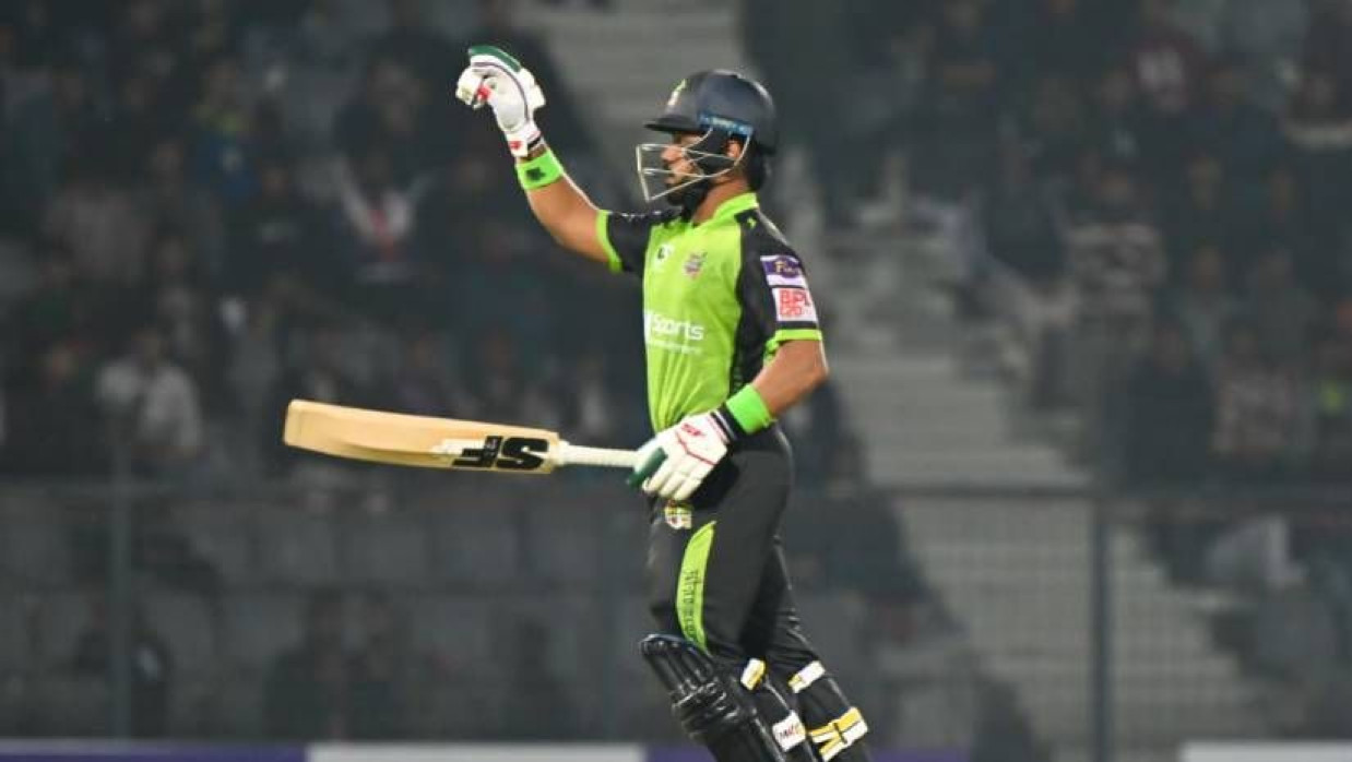 জয়ের পর সিলেটের ব্যাটসম্যানের উদযাপন