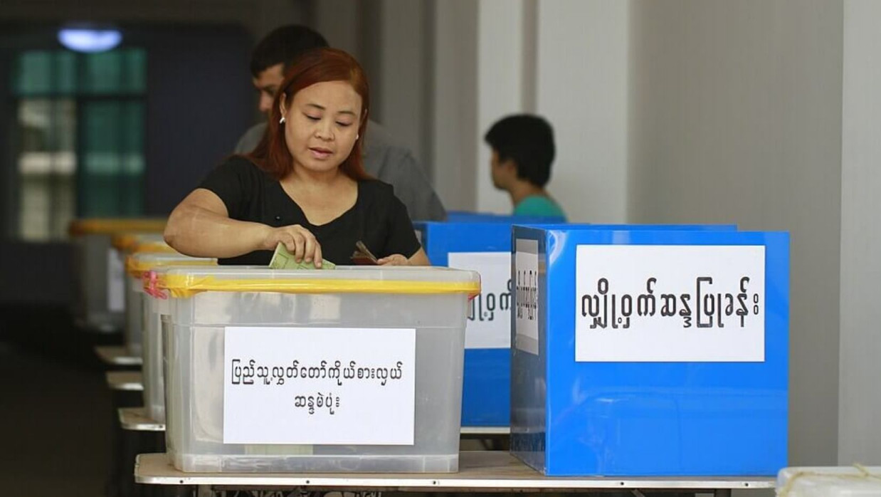 সামরিক জান্তা আয়োজিত নির্বাচনের ভোটগ্রহণ শুরু