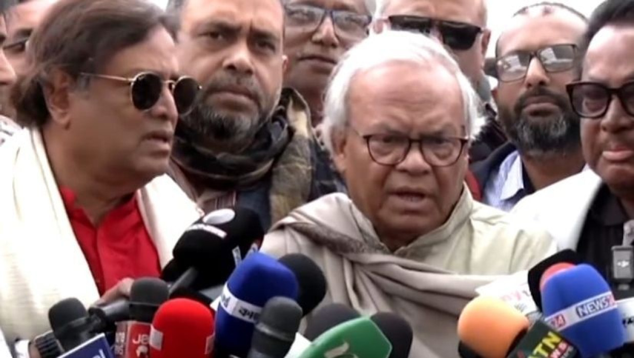 বক্তব্য রাখছেন রুহুল কবির রিজভী