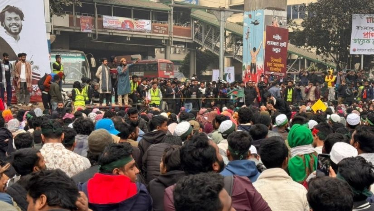 বিচারের দাবিতে আজও উত্তাল শাহবাগ