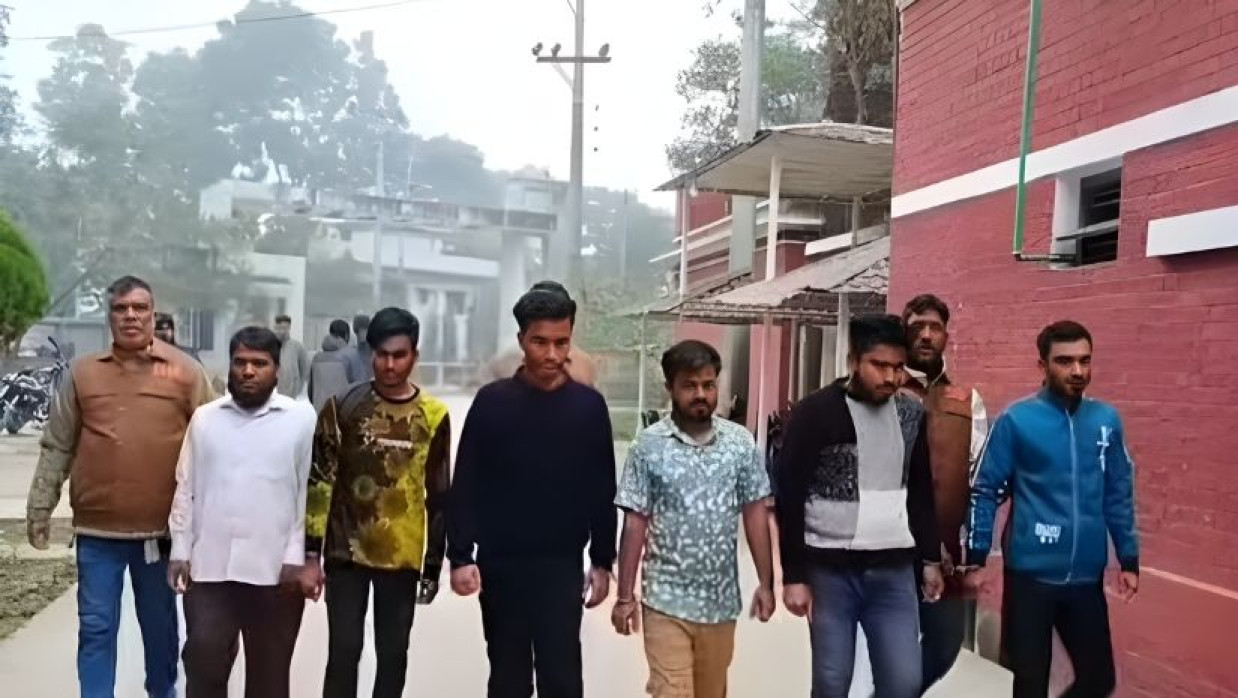 ভালুকায় পোশাক শ্রমিক দীপু হত্যা: গ্রেফতার ৬ আসামি ২ দিনের রিমান্ডে