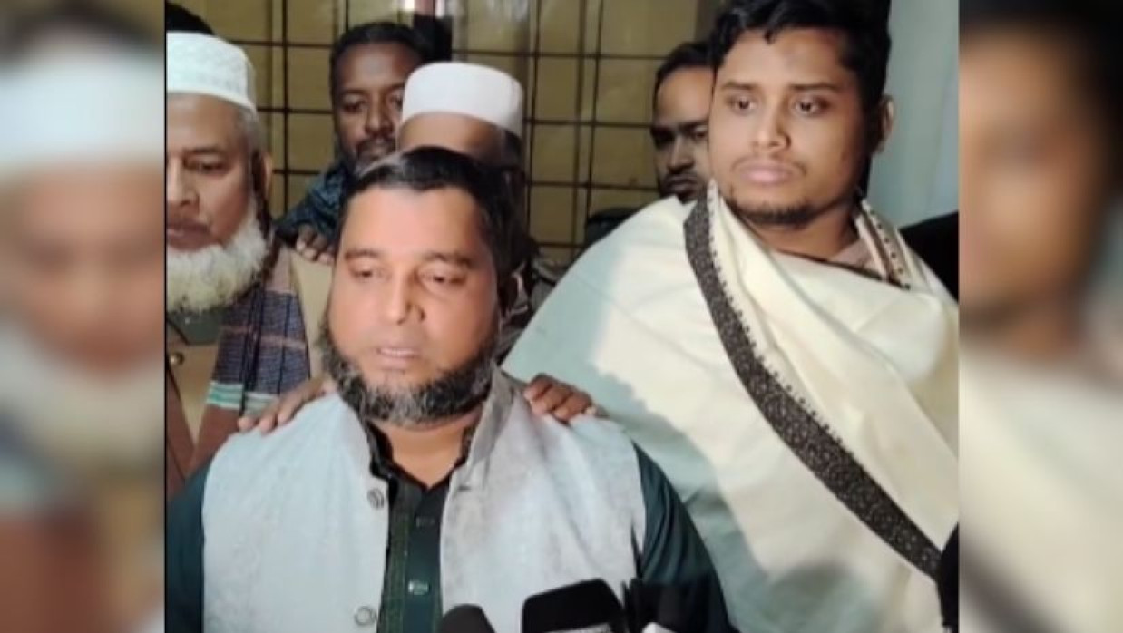 হাসনাতের দাঁড়িয়ে সাইফুল ইসলাম