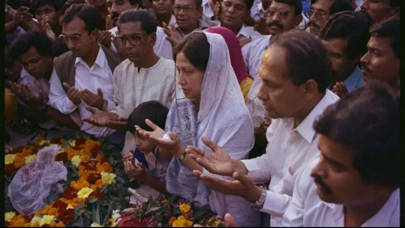  জিয়াউর রহমানের কবর জিয়ারত খালেদা জিয়ার