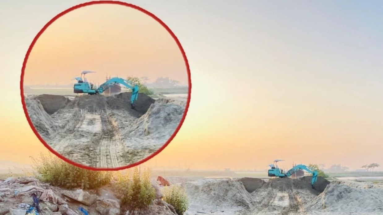 অবৈধভাবে বালু উত্তোলন ও পরিবহন