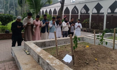 শহীদ ওসমান হাদির কবর জিয়ারত জকসুর শিবির প্যানেলের প্রার্থীদের