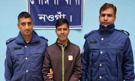 বিস্ফোরক মামলায় ওয়ার্ড আওয়ামী লীগের সেক্রেটারি শিক্ষক গ্রেফতার