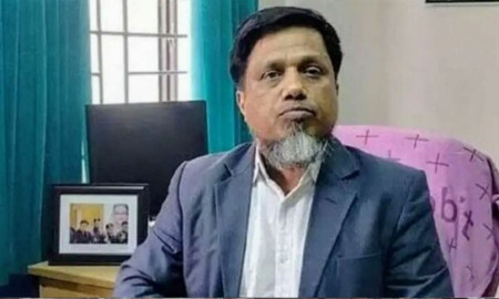 সেই কুবি কর্মকর্তা জাকিরের বহিষ্কারাদেশ বহাল 