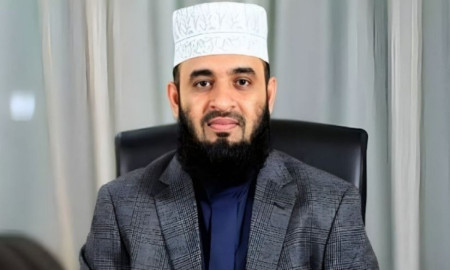 ‘এর চেয়ে বিকট আওয়াজ আর আগুন তোমাকে দিশেহারা করার অপেক্ষায়’