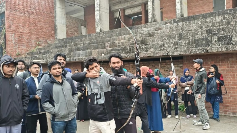 ঢাবিতে প্রথমবারের মত আর্চারি ট্রেইনিং প্রোগ্রাম
