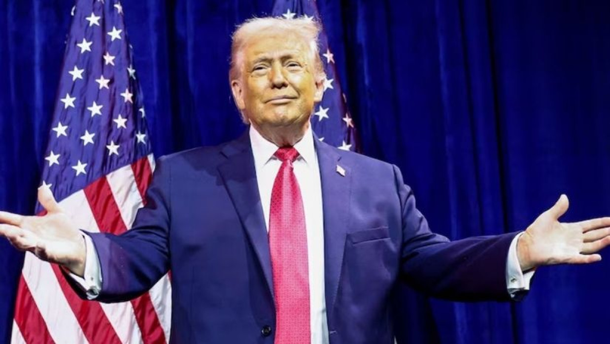  প্রেসিডেন্ট ডোনাল্ড ট্রাম্প