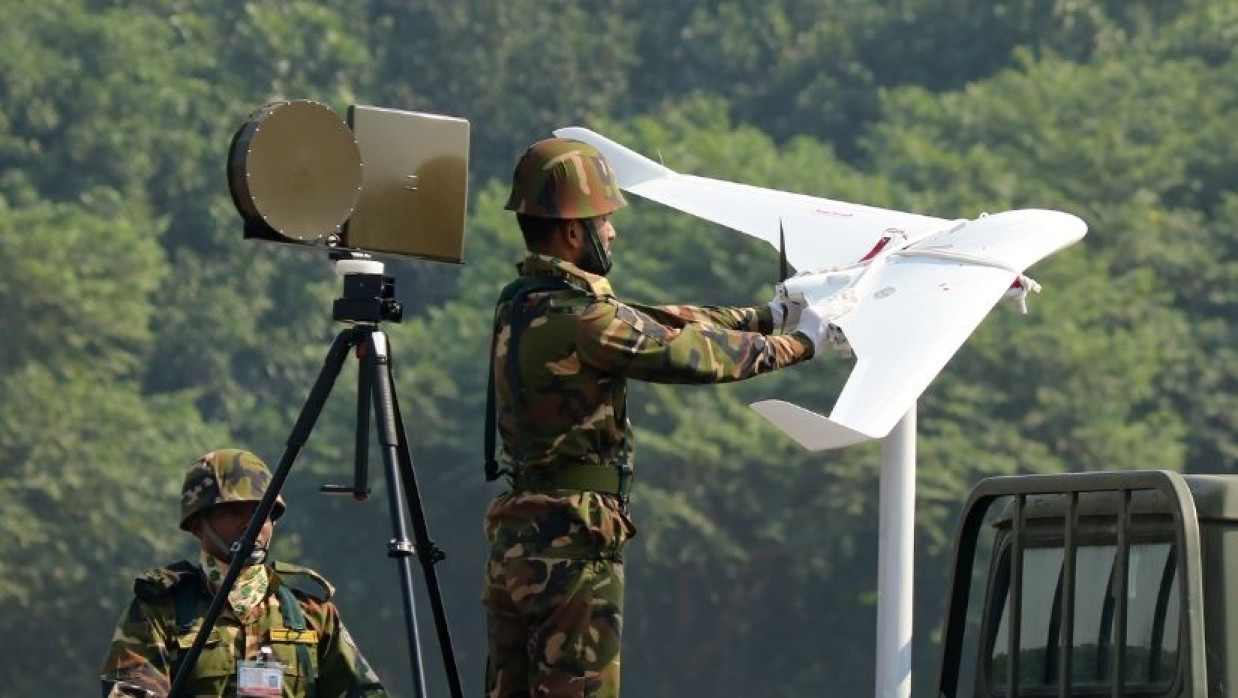 সেনাবাহিনীর হাতে থাকা ড্রোন