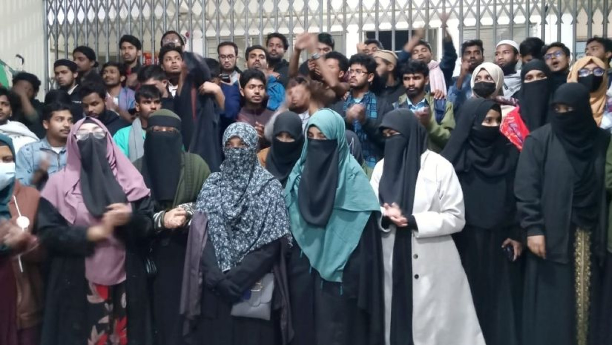 বিক্ষোভে উত্তাল শাবিপ্রবি