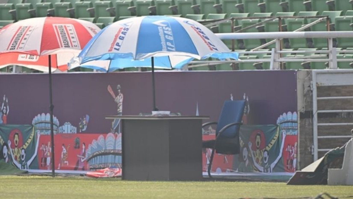 স্টেডিয়ামে যাননি ক্রিকেটাররা