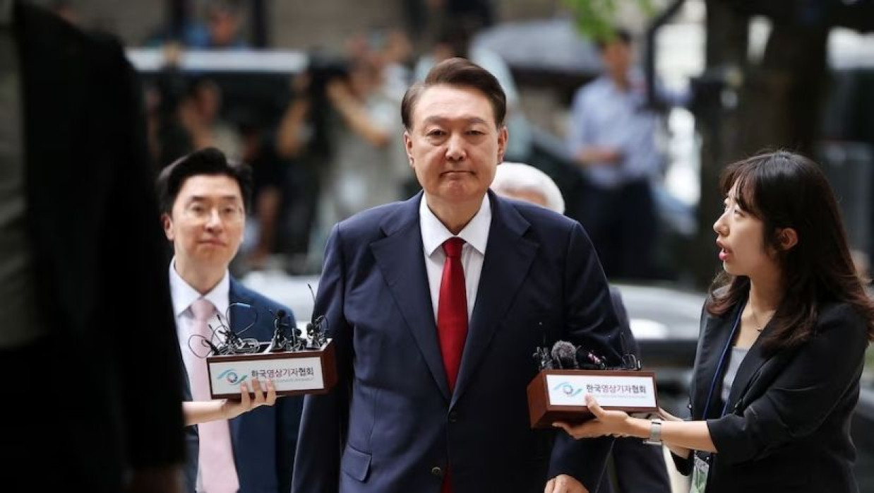 দক্ষিণ কোরিয়ার সাবেক প্রেসিডেন্ট ইউন সুক ইয়ল