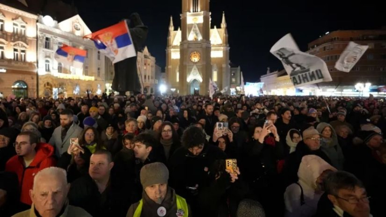 সার্বিয়ায় দুর্নীতি বিরুদ্ধে শিক্ষার্থীদের আন্দোলন