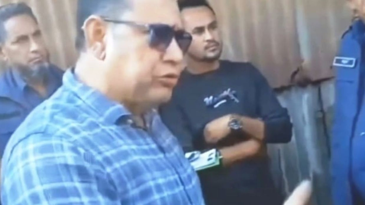 ইউএনওর সঙ্গে বাগবিতণ্ডা, সেই চেয়ারম্যান বরখাস্ত