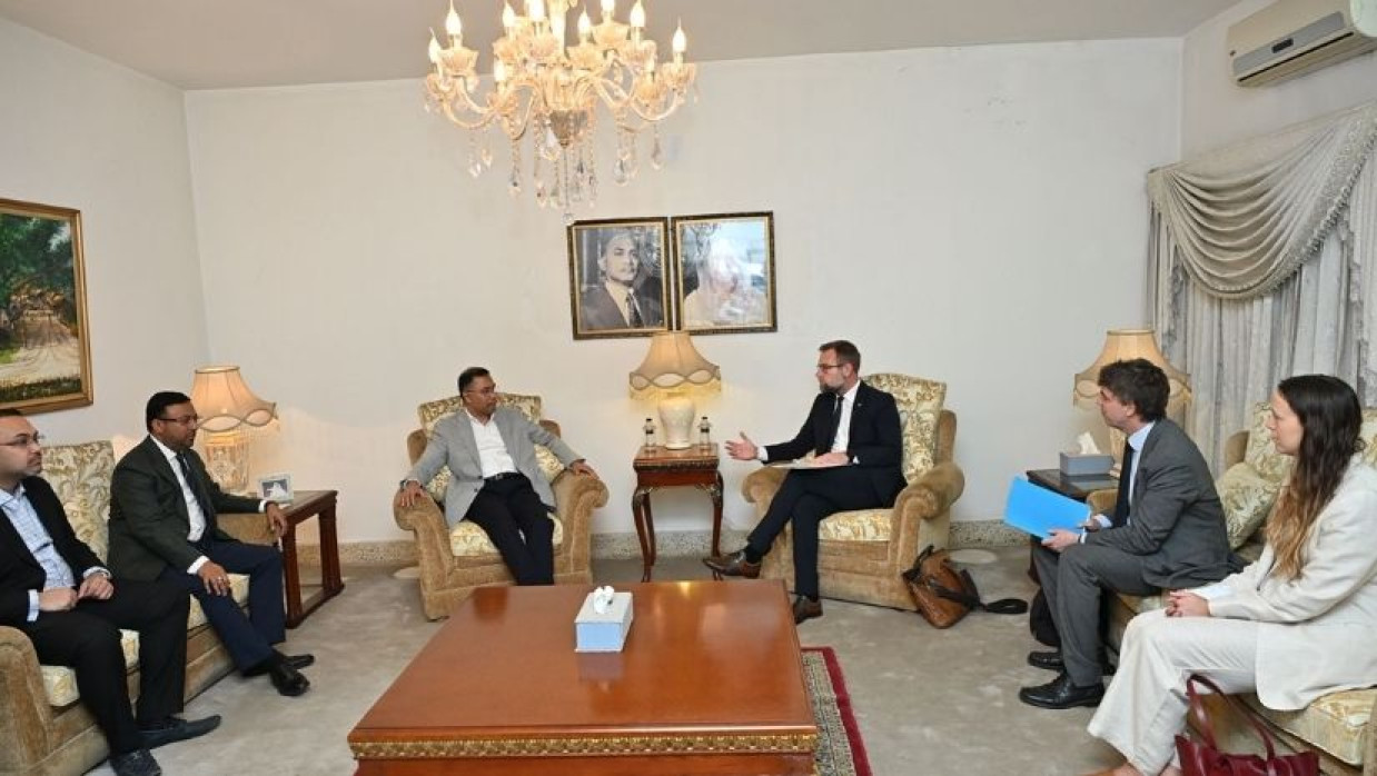 তারেক রহমানের সঙ্গে রাষ্ট্রদূতদের সাক্ষাৎ