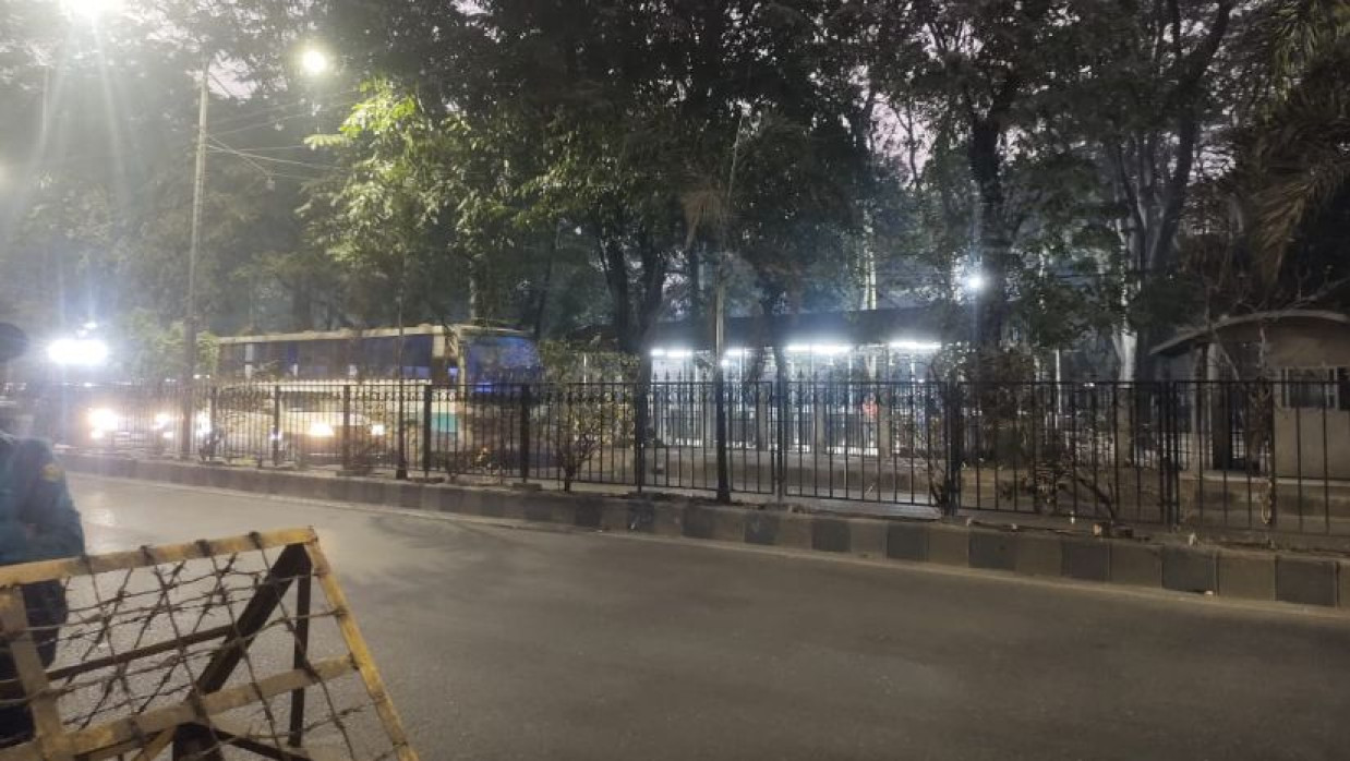 প্রধান উপদেষ্টার কার্যালয়ের সম্মুখভাগ