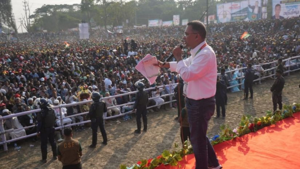 মৌলভীবাজারে নির্বাচনী সমাবেশে বক্তব্য দেন তারেক রহমান