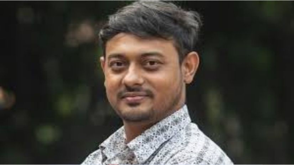 নাসীরুদ্দীন পাটওয়ারীর নির্বাচনি প্রচারণায় ডিম নিক্ষেপের ঘটনা ঘটেছে