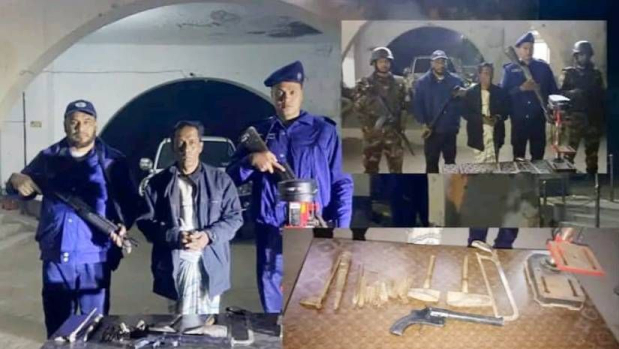 অস্ত্র-গুলিসহ গ্রেপ্তার বাদল সরকার