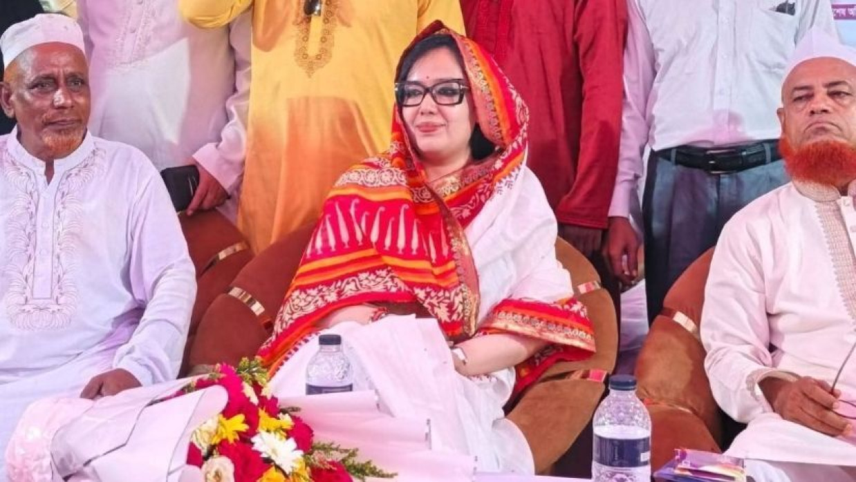 স্বতন্ত্র প্রার্থী ব্যারিস্টার রুমিন ফারহানা