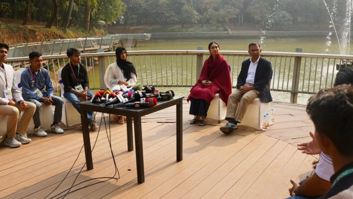 ‘আমার ভাবনায় বাংলাদেশ’ রিল-মেকিং প্রতিযোগিতায় বিএনপি চেয়ারম্যান তারেক রহমানের সঙ্গে মেয়ে ব্যারিস্টার জাইমা রহমান