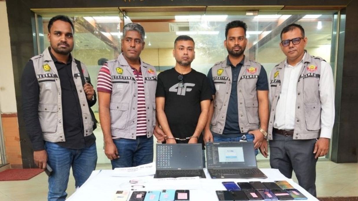 গ্রেপ্তার মো. আসাদুজ্জামান