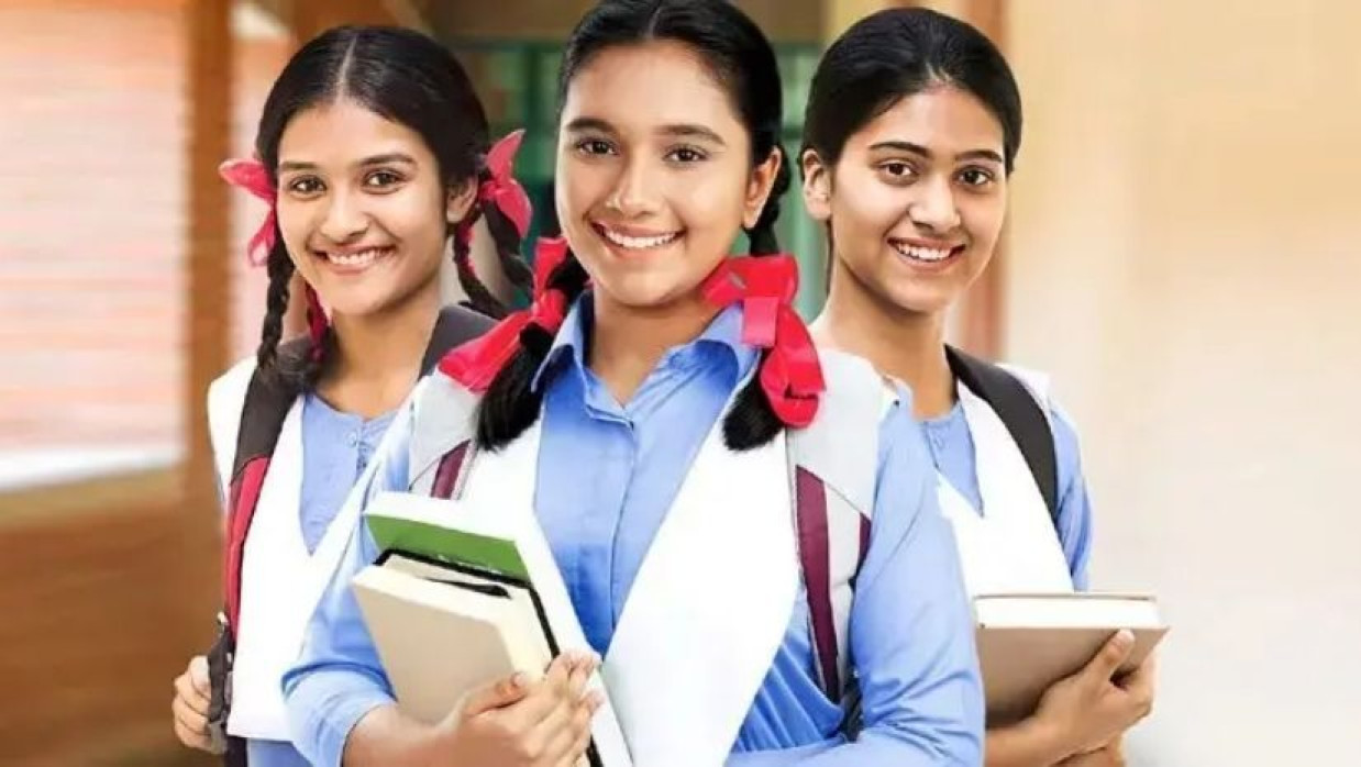 নারী শিক্ষার্থী 