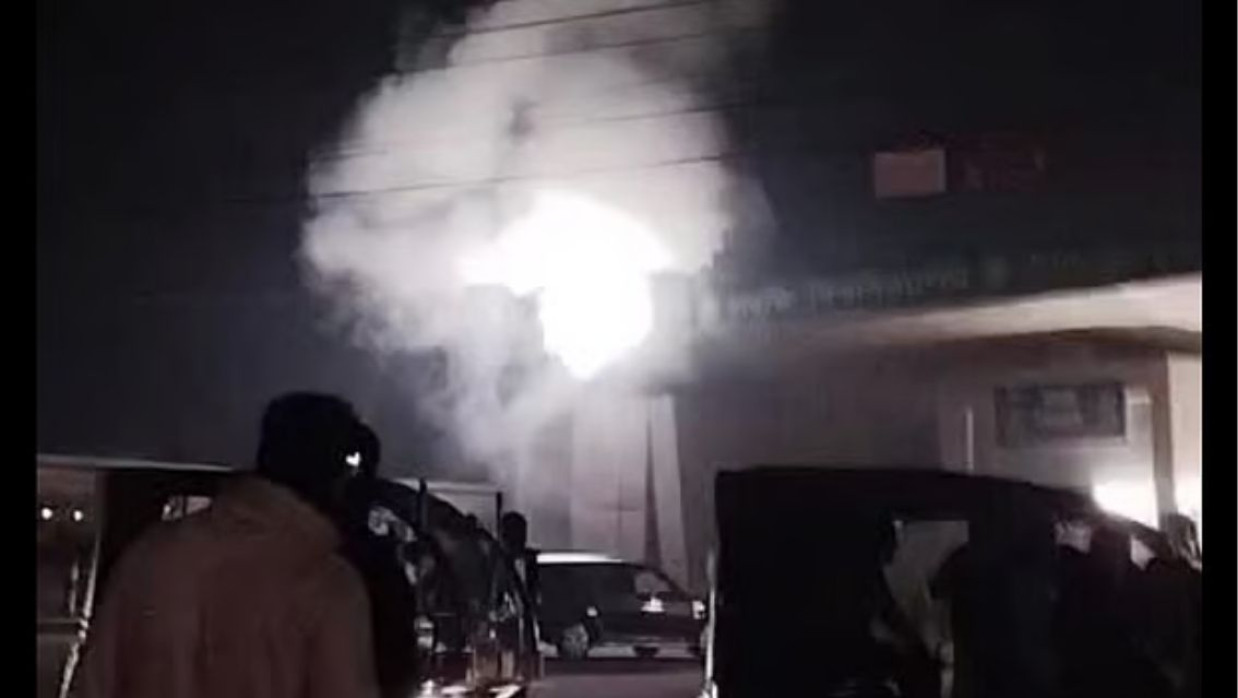 গোপালগঞ্জ বিজ্ঞান ও প্রযুক্তি বিশ্ববিদ্যালয় প্রধান ফটক