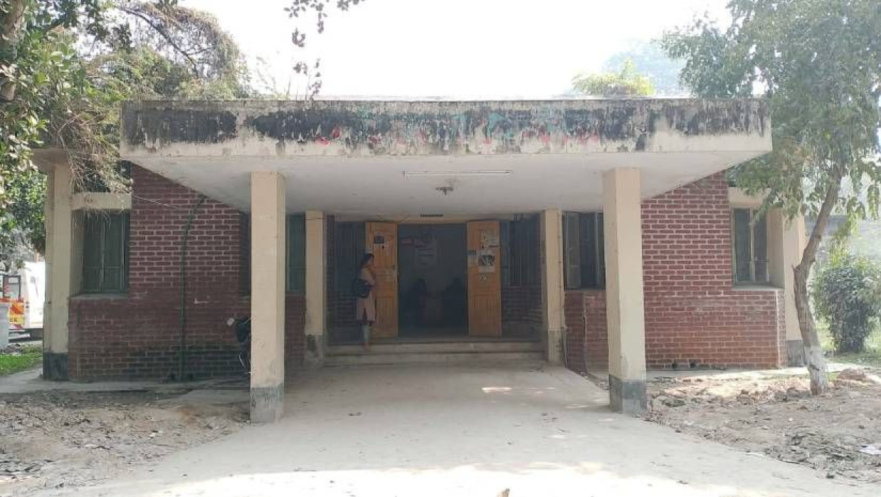 হাবিপ্রবিতে পরীক্ষাকেন্দ্রে চিকিৎসকদের দায়িত্ব, ফাঁকা মেডিকেল সেন্টার