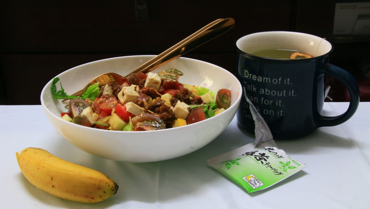 সকালে খালি পেটে ভুল খাবারের কারণেই কি বদহজম হচ্ছে?