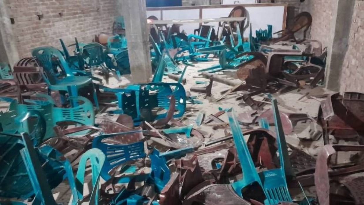 নুর ও মামুনের সমর্থকদের মধ্যে সংঘর্ষ, নির্বাচনী কার্যালয় ভাঙচুর