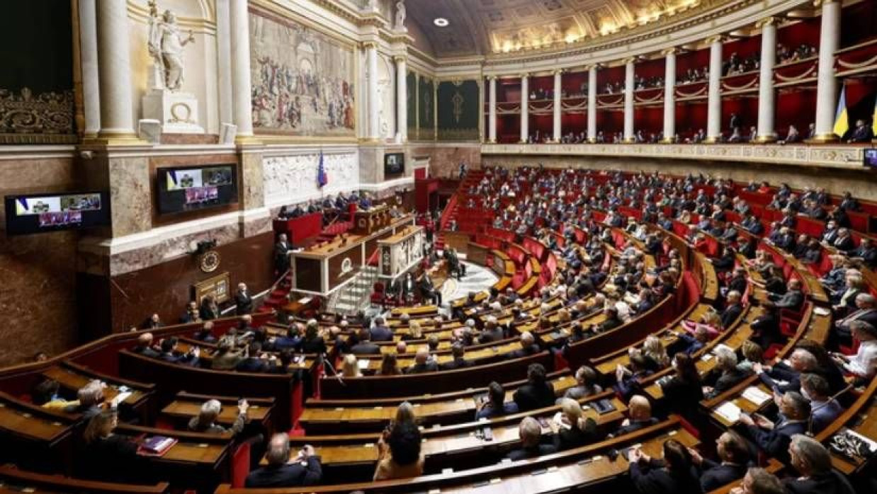 ১৫ বছরের কম বয়সীদের জন্য সামাজিক যোগাযোগমাধ্যম নিষিদ্ধ