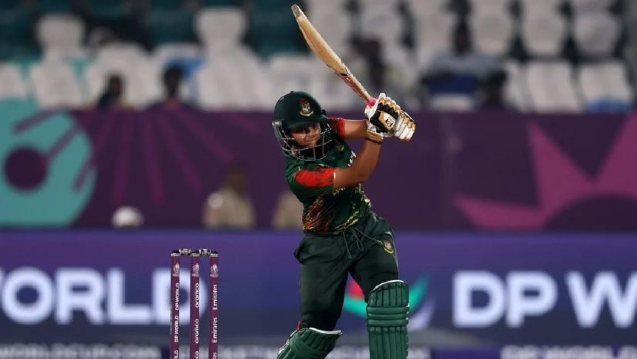 জোড়া ফিফটিতে চ্যালেঞ্জিং পুঁজি বাংলাদেশের