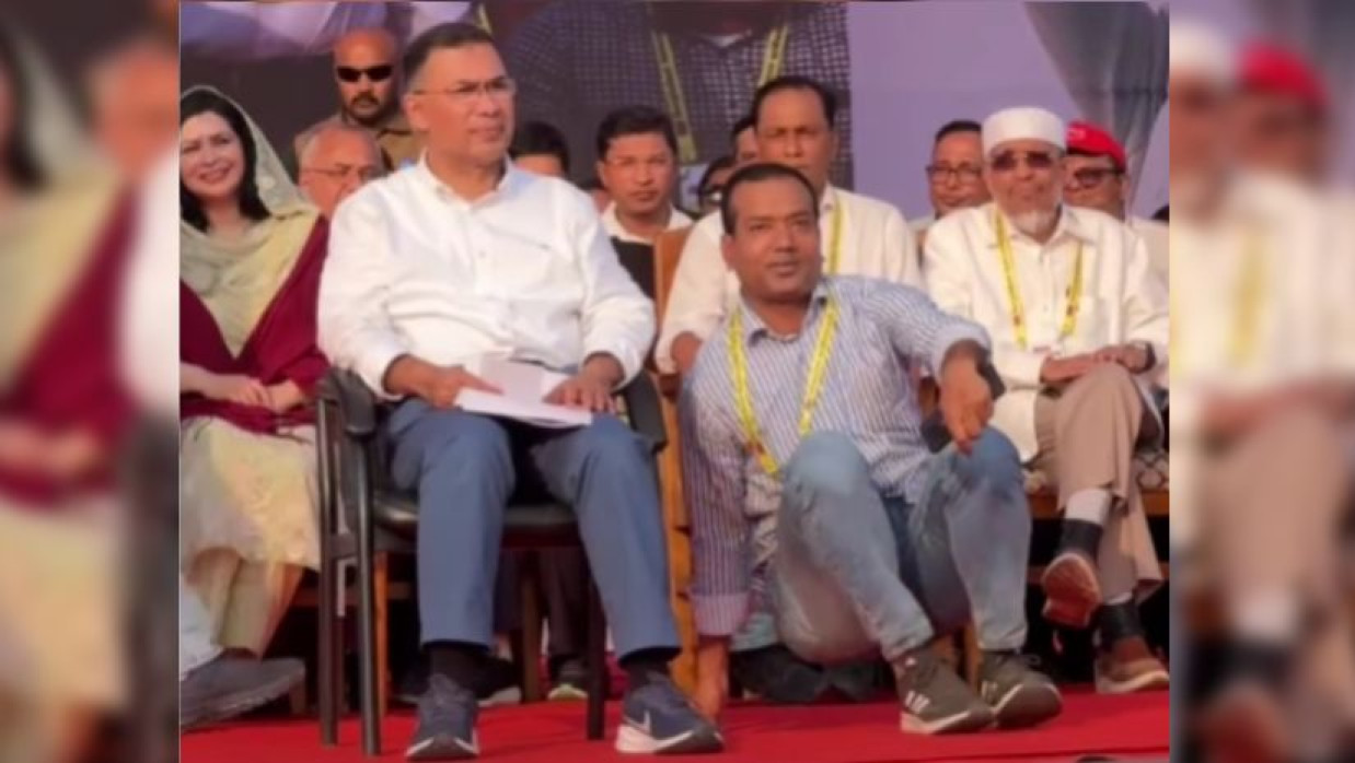 তারেক রহমানের পাশে ছাত্রদল সভাপতি