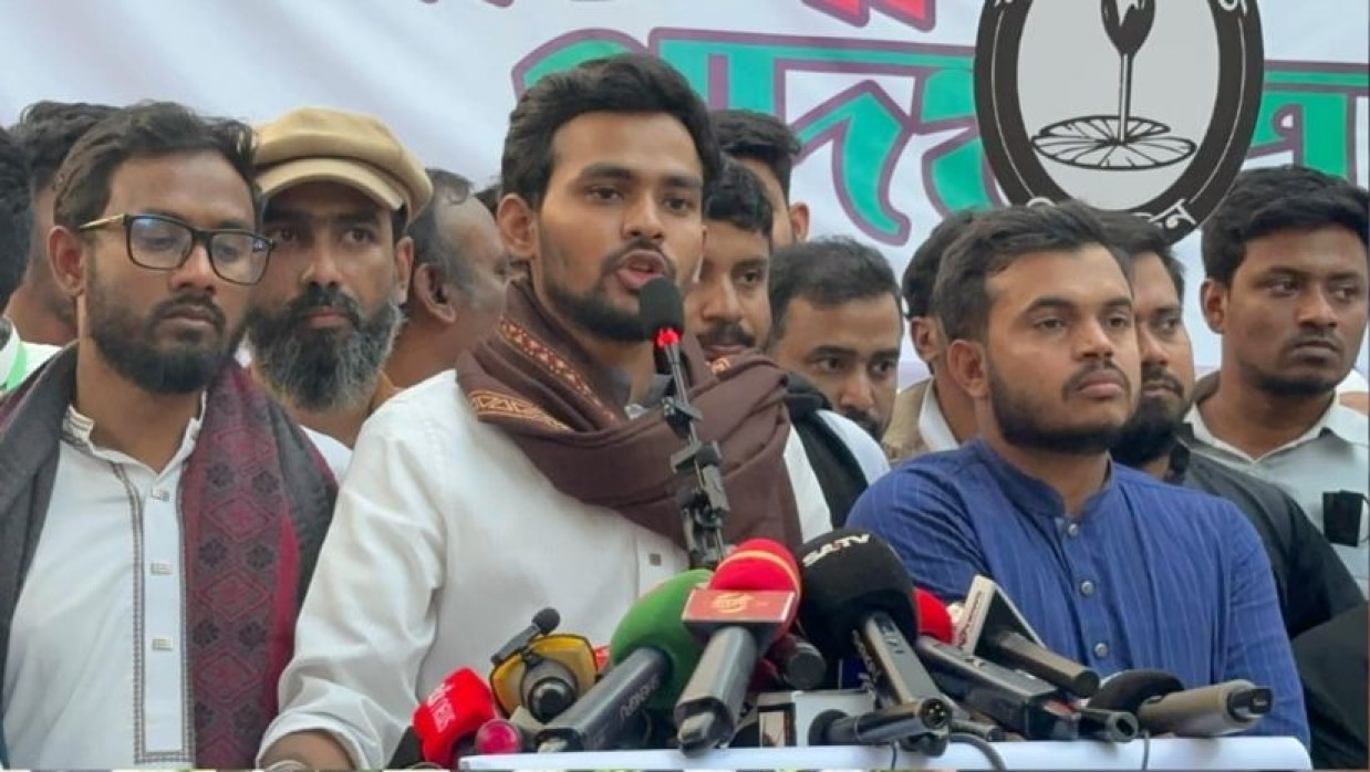 রক্ত দিয়ে হলেও কমিটমেন্ট রক্ষা করেছি: আসিফ মাহমুদ