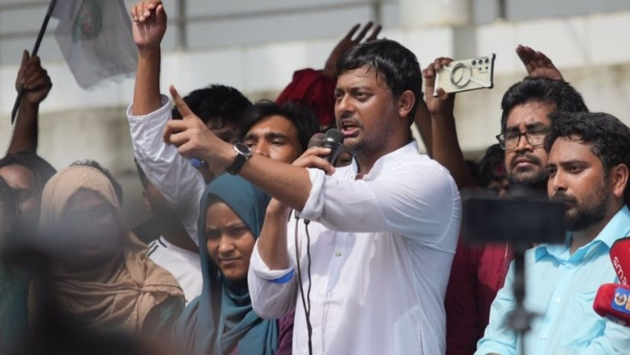 ‘উনি ভারতীয় প্ল্যান নিয়ে বাংলাদেশে এসেছেন’‒ কাকে উদ্দেশ্য করে বলছেন নাসীরুদ্দীন?