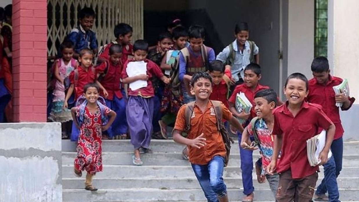 শিক্ষাপ্রতিষ্ঠানে ৪ দিনের ছুটি বাস্তবায়নের নির্দেশ