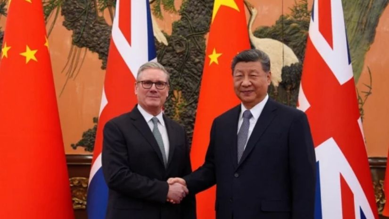 ভিসা ছাড়াই চীন ভ্রমণ করতে পারবে যুক্তরাজ্যের নাগরিকেরা, ১৫০০ কোটি ডলার বিনিয়োগ